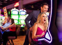 royal138 အွန်လိုင်း ကတ်ဂိမ်း Baccarat Poker Live Table